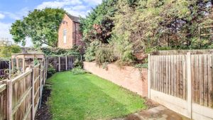 Photo 11- click for photo gallery